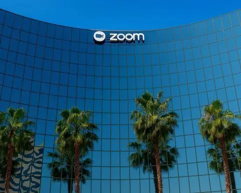 Zoom Communications Inc (ZM) Stock: AI‑Powered Rebound, Buyback Momentum and Wall Street Forecasts as of December 6, 2025