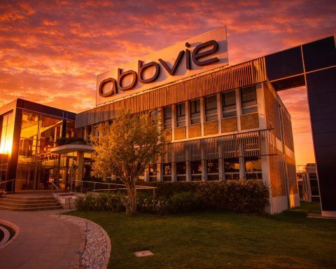 AbbVie stock flat premarket after Canada OKs Maviret for acute hepatitis C — what investors watch next