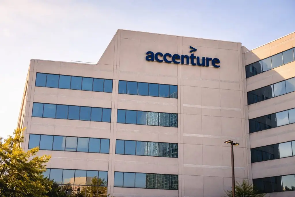 Accenture stock jumps as “sovereign AI” data-center deal puts ACN back in focus