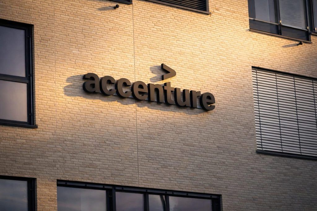 Accenture stock price today: ACN slips as jobs data resets rate bets, new retail AI push in focus