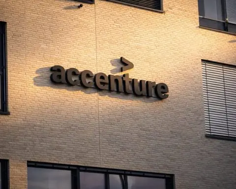Accenture stock price today: ACN slips as jobs data resets rate bets, new retail AI push in focus
