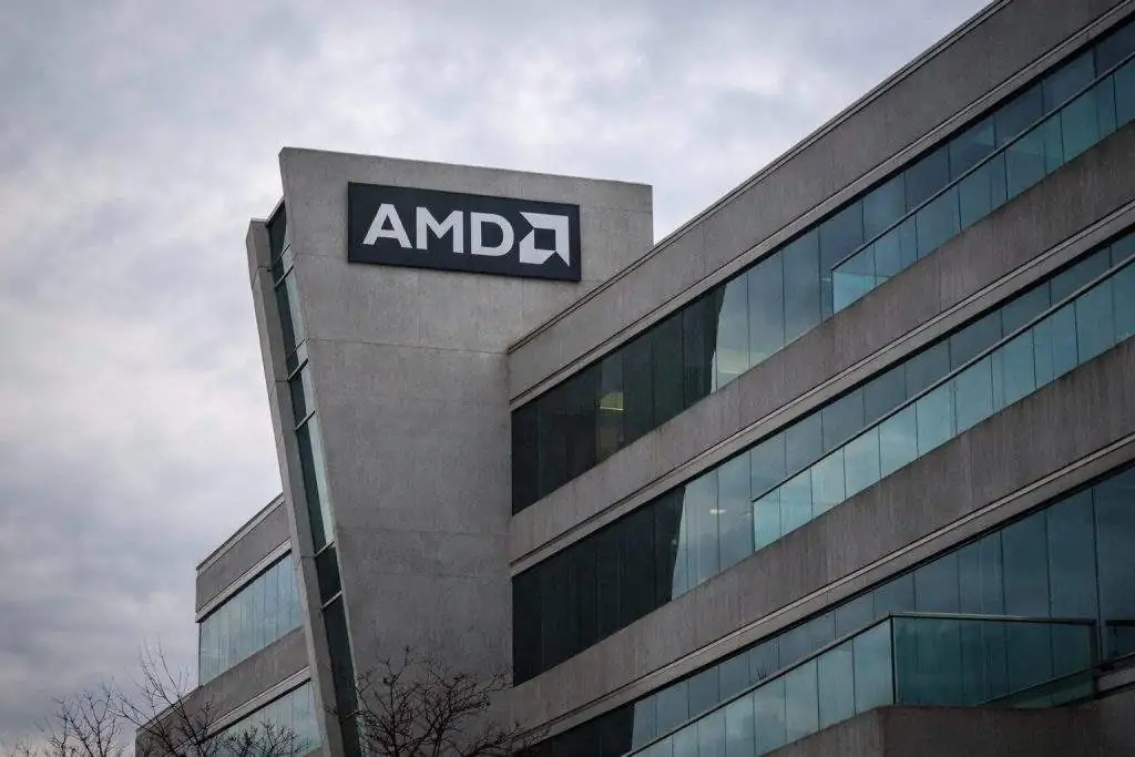 AMD stock extends an eight-day streak, then slips after hours as traders eye earnings