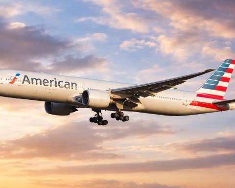 American Airlines stock rises as free Wi‑Fi rollout meets softer U.S. fines stance
