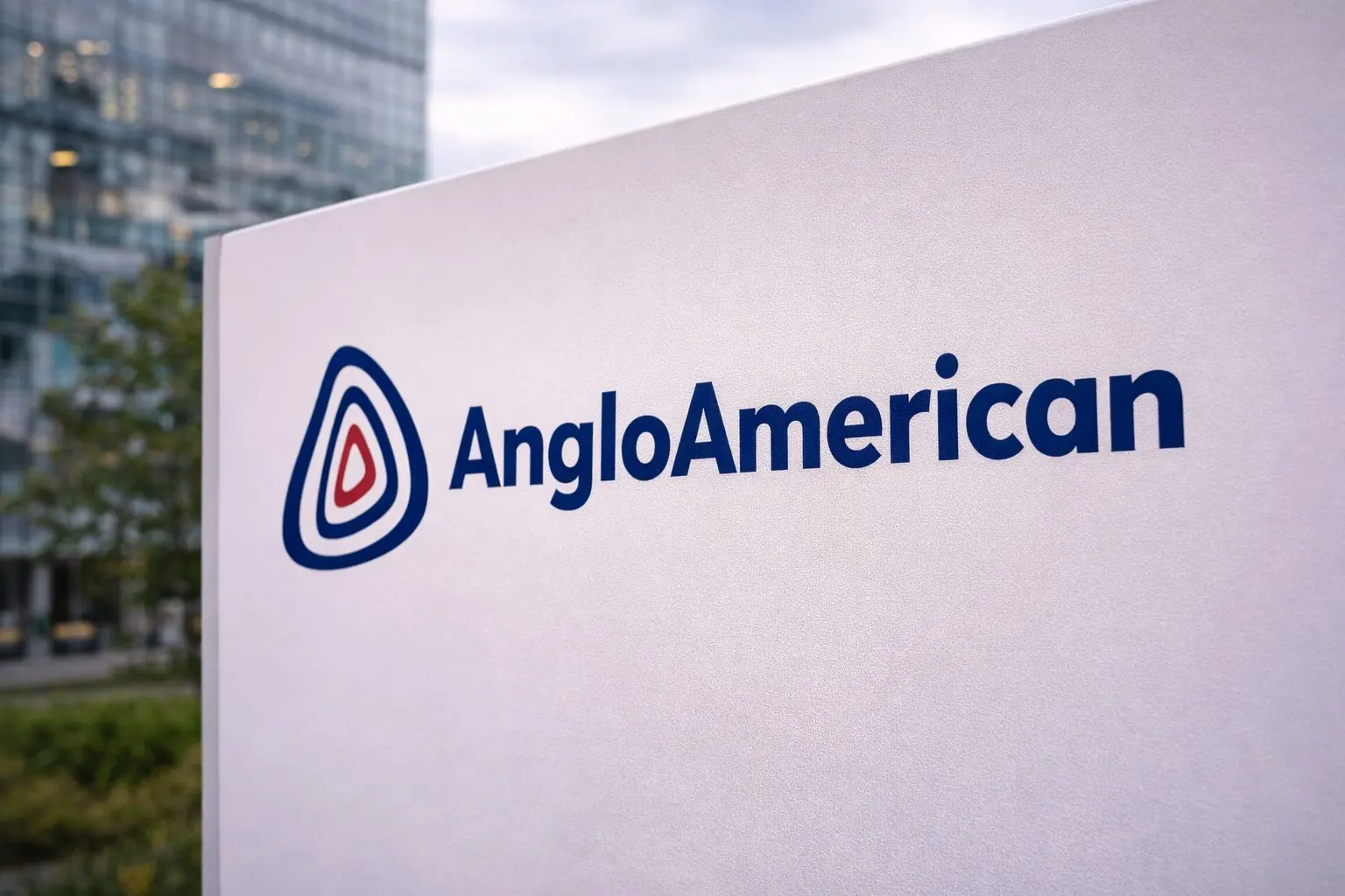 Anglo American plc stock rises after Norges Bank nudges stake above 3% as copper, deal talk stay in focus