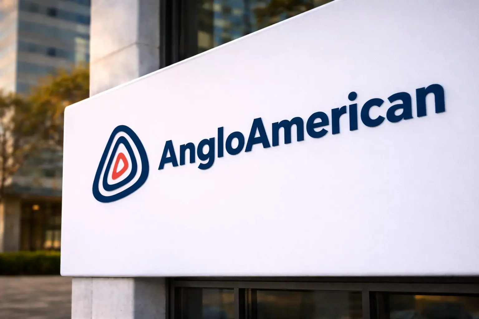 Anglo American share price slides after copper pullback — what to watch before London reopens