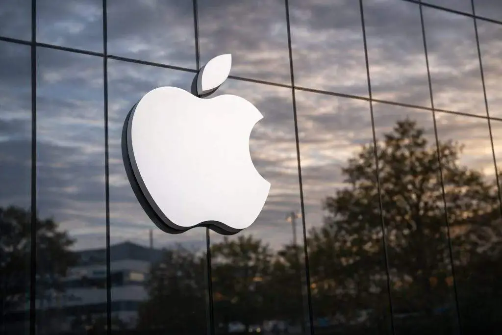 Apple stock climbs as Wall Street targets shift ahead of Jan. 29 earnings