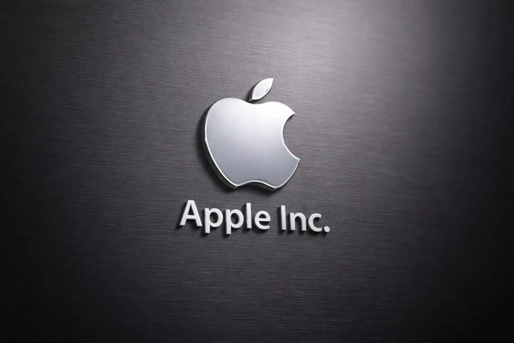 Apple stock today: Creator Studio debut and Gemini Siri deal keep AAPL in play ahead of earnings