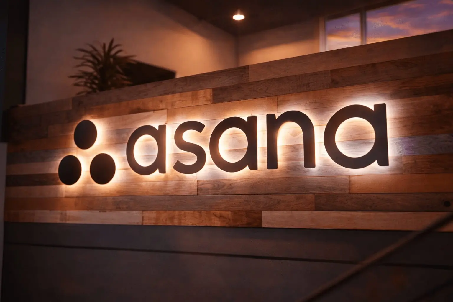 Asana stock slides 5% to start 2026 — downgrade and key dates that could move ASAN next