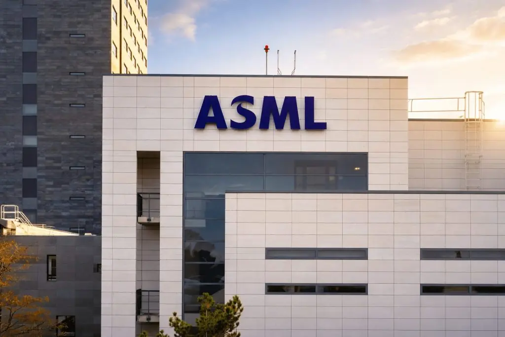 ASML stock jumps on HSBC target lift, TSMC revenue beat; next test is Jan 28 earnings