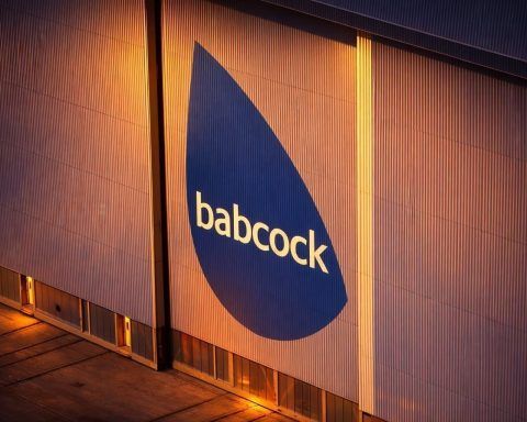 Babcock (BAB.L) share price edges toward 52-week high as traders line up for Jan 26 update