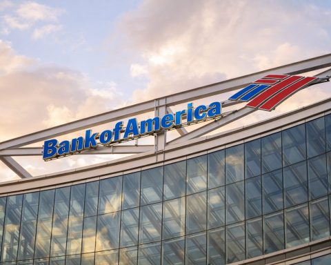 Bank of America stock price: BAC heads into Jan. 20 credit-card cap test after holiday break