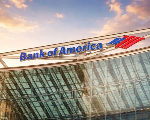 Bank of America stock: Trump’s 10% credit-card rate cap call hits ahead of BAC earnings