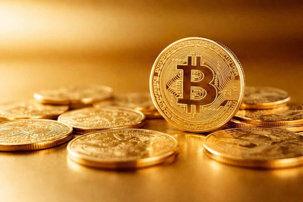 Bitcoin’s $79K Bounce Meets $50K Talk as Cathie Wood’s Ark Goes Shopping