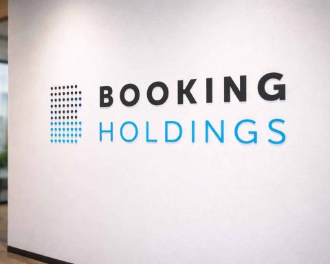 Booking Holdings (BKNG) stock price rises into the close as Fed week kicks off — what investors watch next