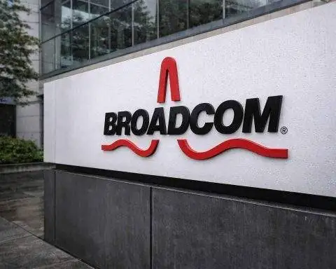 Broadcom stock snaps losing streak as AVGO tracks tech bid into Fed week