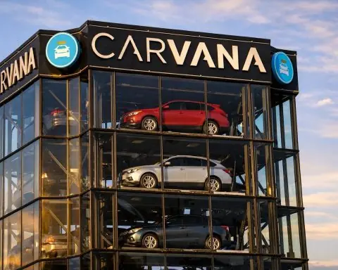 Carvana stock closes higher as CVNA sets Feb. 18 earnings date; Barclays lifts target to $530