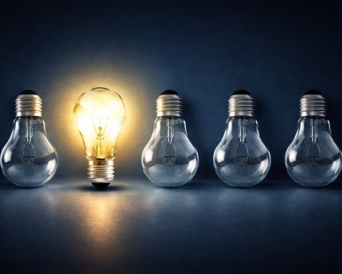 Cloud computing stocks ETF CLOU slips into weekend — what Wall Street watches next