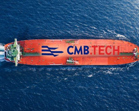 CMB.Tech NV stock closes up 4% in Brussels — dividend timing, “freeze period” and next dates in focus