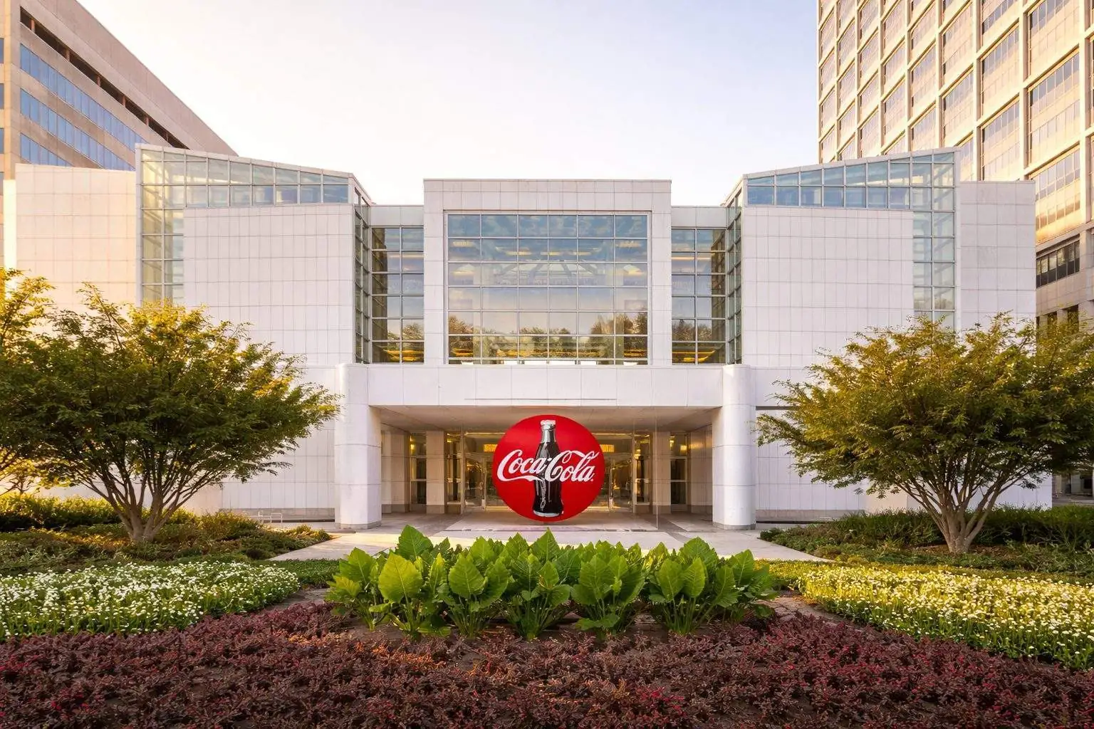 Coca-Cola stock price ends week higher; KO heads into Fed week with earnings on deck