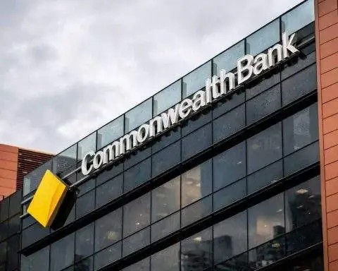 Commonwealth Bank of Australia share price slips as rate-hike bets keep traders on edge
