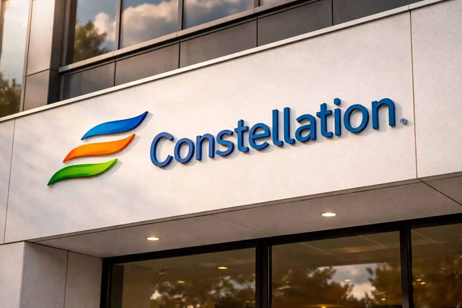 Constellation Energy stock drops 3.5% to $270 — what CEG traders are watching next