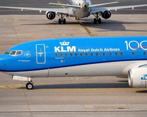 Curaçao Flights Cancelled and Delayed After U.S. Strikes Venezuela, Airlines Issue Alerts