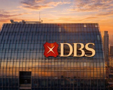 DBS Smashes S$58, OCBC Tops S$20: Singapore Bank Stocks Hit Records as Dividend Hunt Intensifies