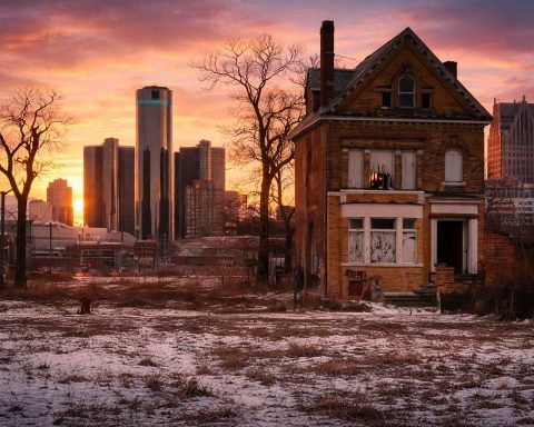 Detroit’s Two Daily Newspapers Split for Real — and the Fight for Readers Is Back