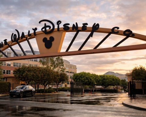 Disney stock price stalls near $113 as proxy filing puts CEO pick in “early 2026” focus