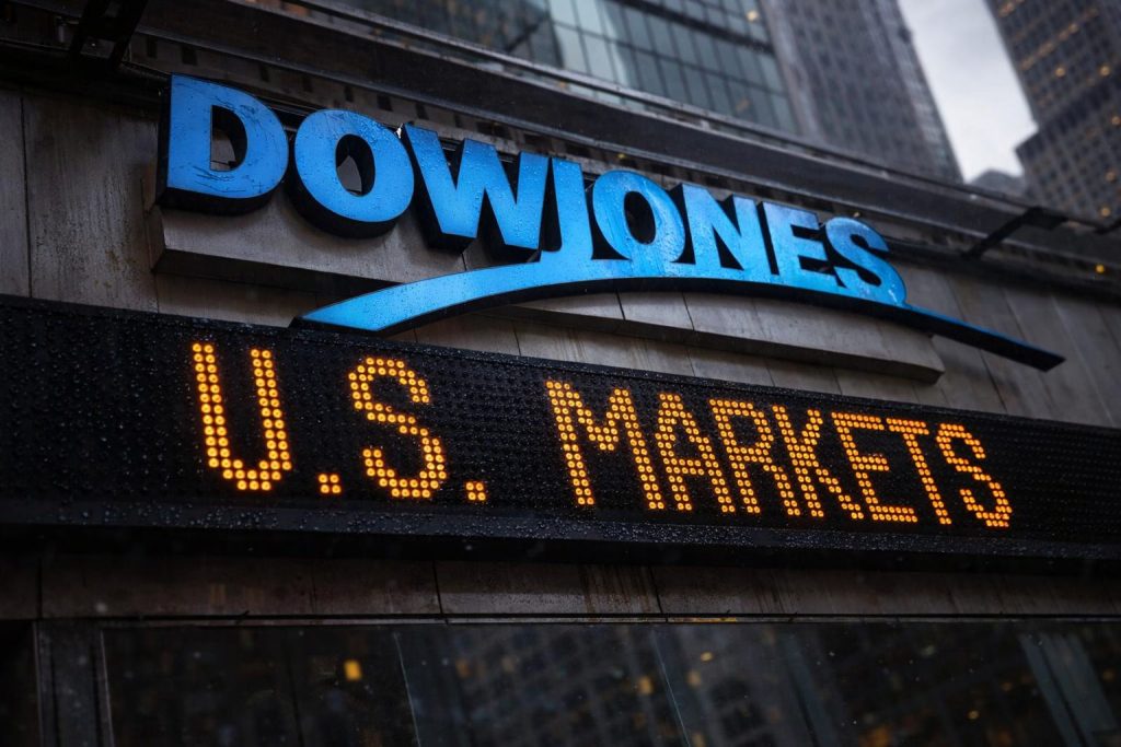 Dow Jones today: Index slides as Goldman, AmEx drag; Intel slump sets up Fed week