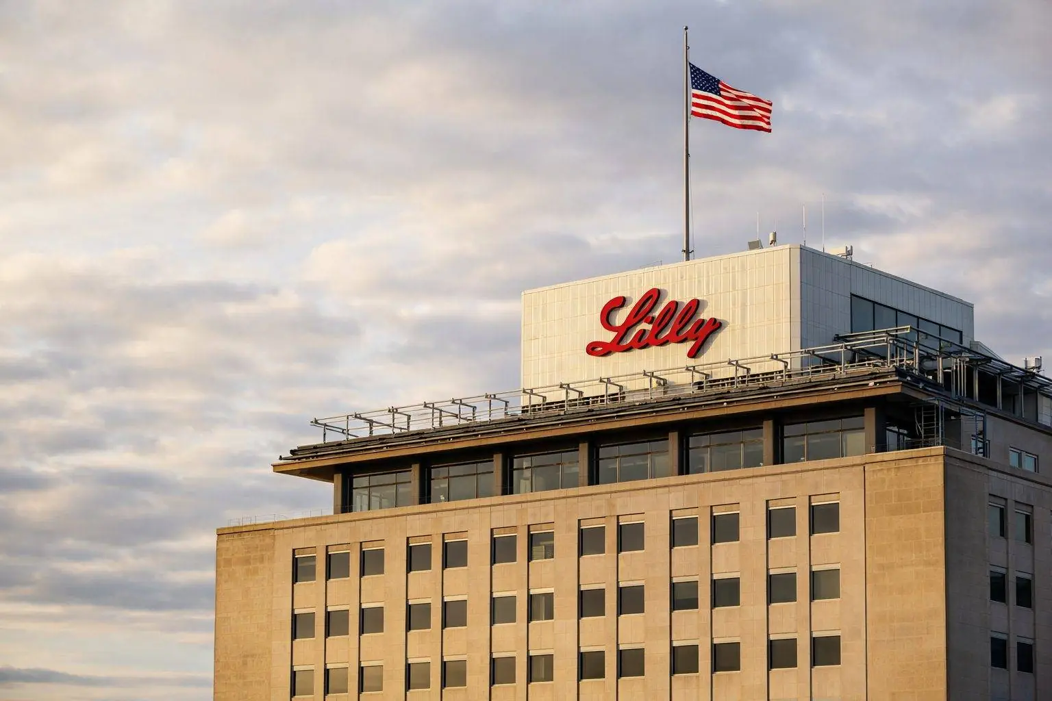 Eli Lilly stock climbs after $3.5 billion Pennsylvania plant plan as traders eye Feb. 4 results