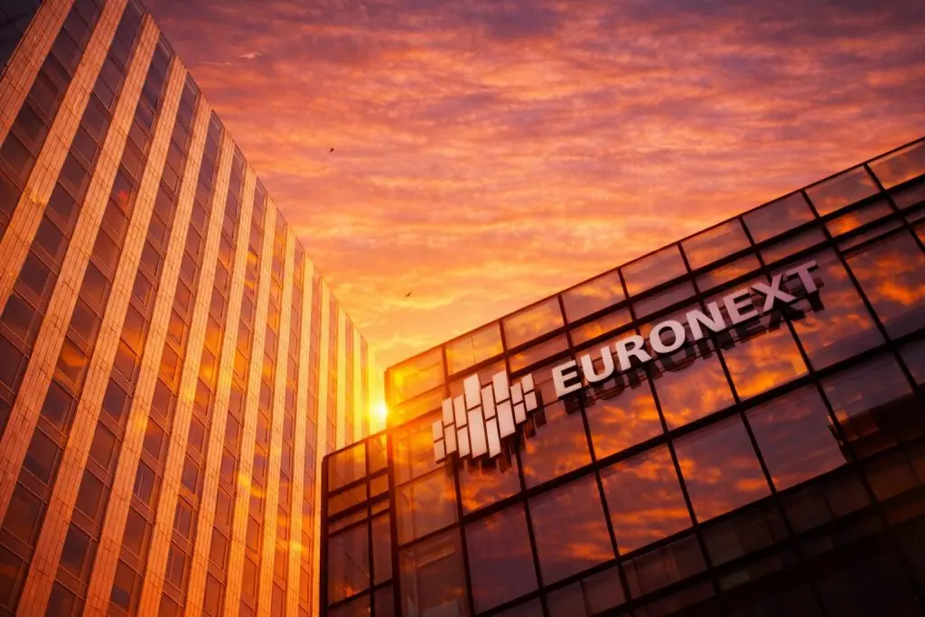 Euronext stock slips to start 2026 as Europe hits record highs; ENX focus turns to Feb. results