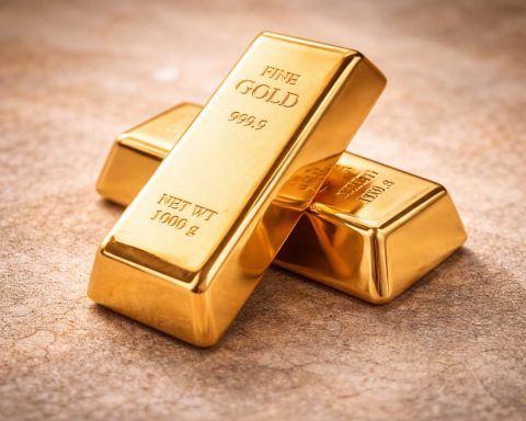 Fed week starts: U.S. stock futures dip as Big Tech earnings loom and gold hits new record