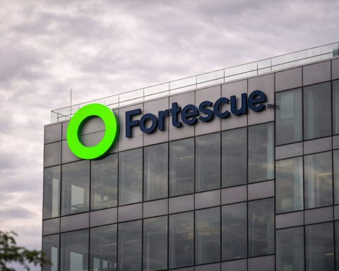 Fortescue (FMG) share price dips as Alta Copper buyout clears vote and RBA hike bets return