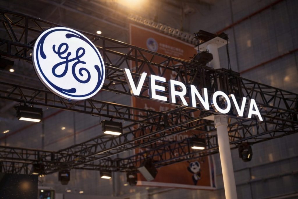 GE Vernova stock price slips as Power CEO exit keeps GEV in focus ahead of earnings