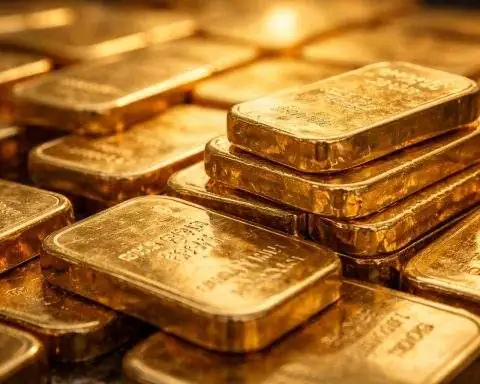 Gold price breaks $5,100 record as dollar slips; Fed decision in focus