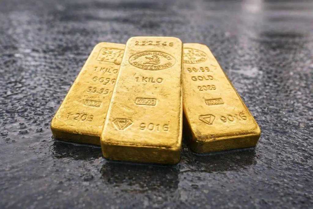 Gold price today: Bullion slips below $5,000 after Trump taps Warsh for Fed chair