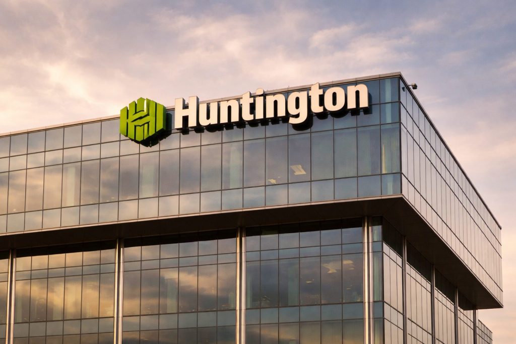 HBAN stock slips as Huntington tees up new debt sale ahead of Cadence deal — what to watch next week