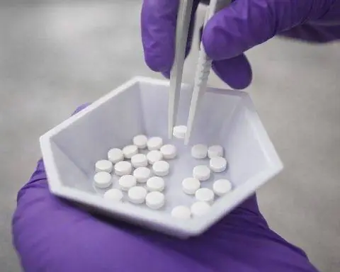 Healthcare stocks brace for a key week: XLV slips as Wegovy pill data and UnitedHealth earnings loom