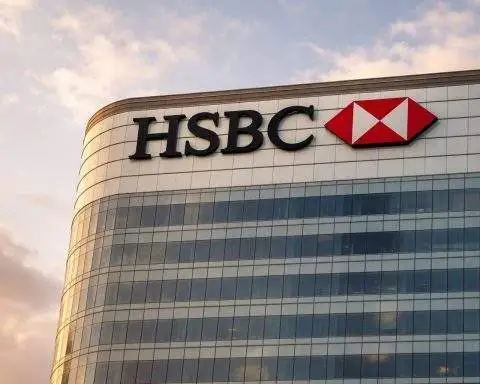 HSBC stock price slips into holiday-shortened week as investors eye Singapore insurance review