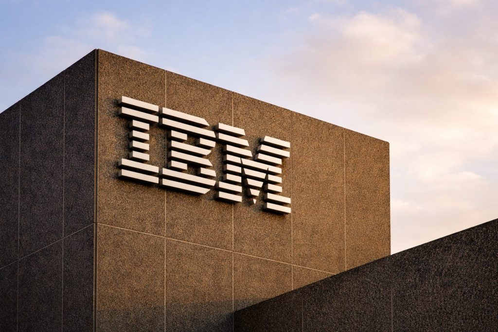 IBM stock price: Insider buy, new board pick and shutdown risk set up Monday trade
