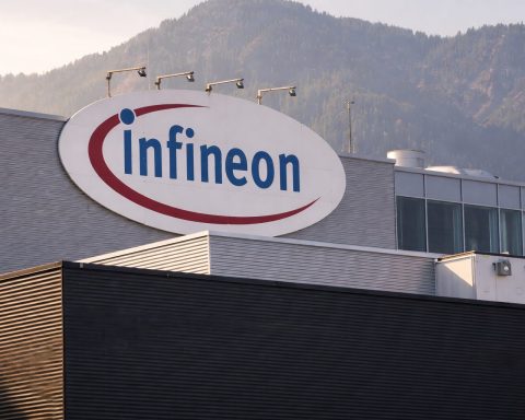 Infineon stock closes at €41.93 — what could move IFX when Frankfurt reopens