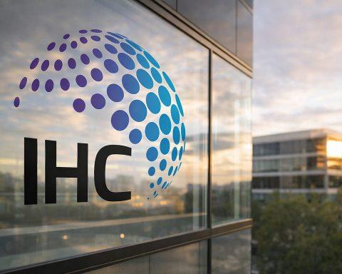 International Holding Company (IHC) stock holds near 400 AED as Lukoil talks drag on — what to watch next