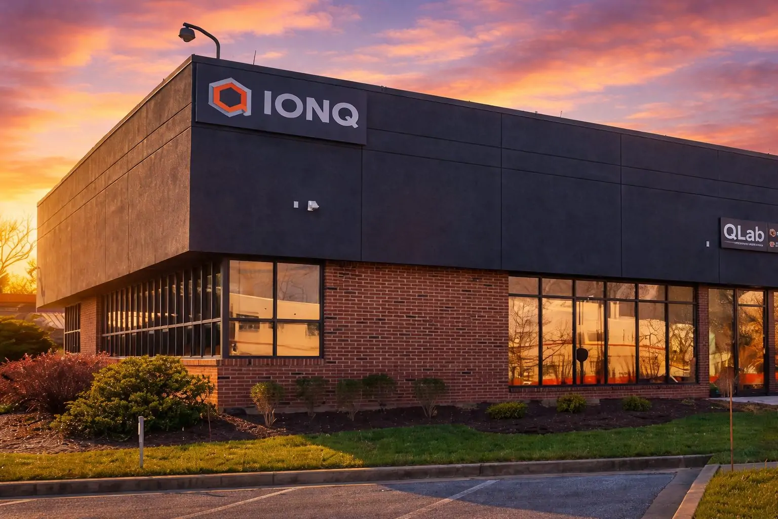 IonQ stock ends lower as quantum names cool into the New Year — what’s next for IONQ