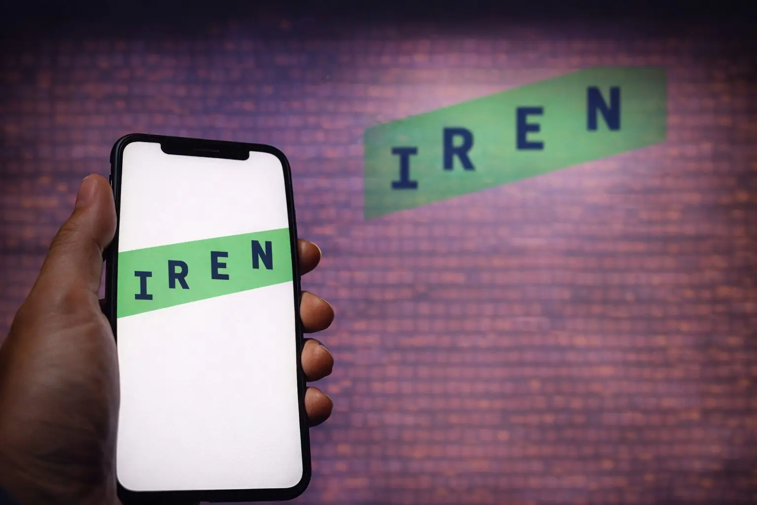 IREN Limited stock slides 10% as bitcoin cools — what investors watch next