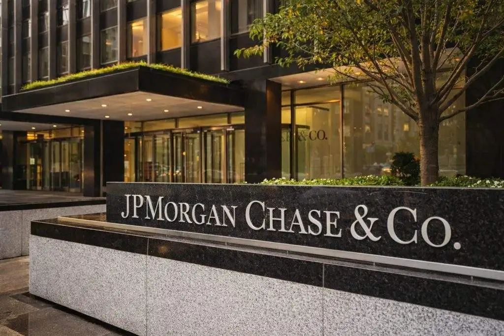 JPMorgan stock heads into Tuesday with Trump lawsuit threat and credit-card cap in focus