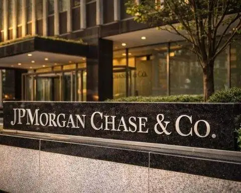 JPMorgan stock price: Trump lawsuit threat puts JPM shares on watch ahead of Tuesday trade