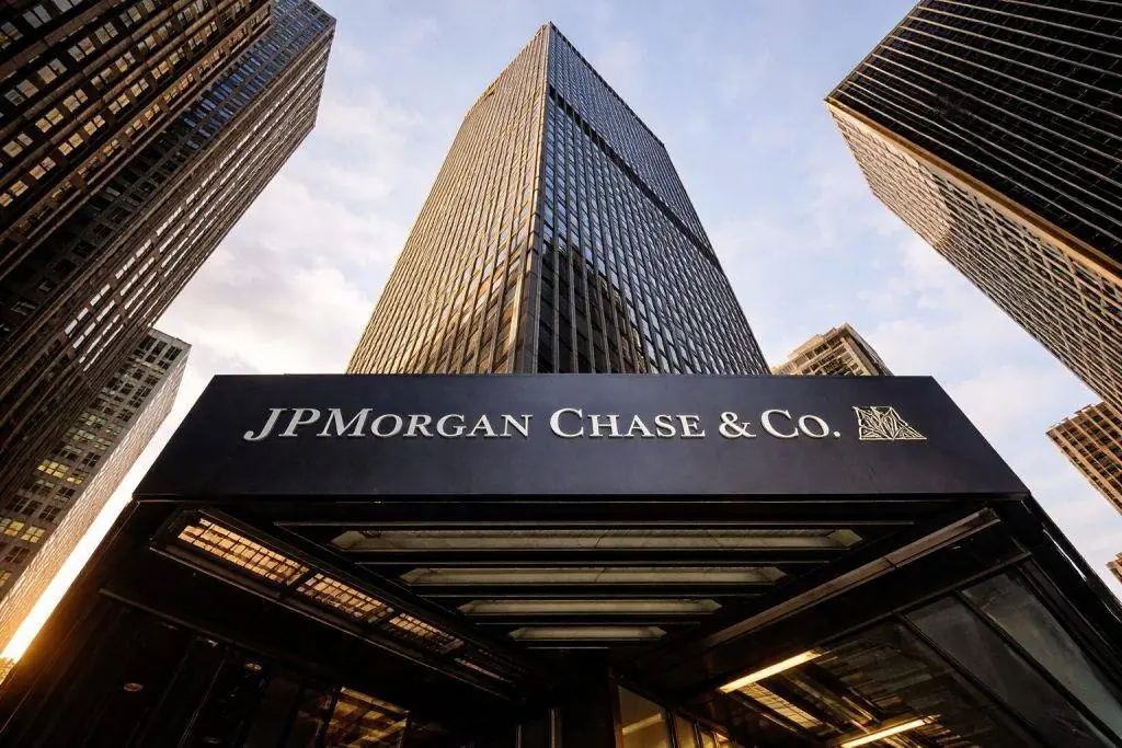 JPMorgan stock slips as Trump taps Warsh for Fed — what traders watch next week