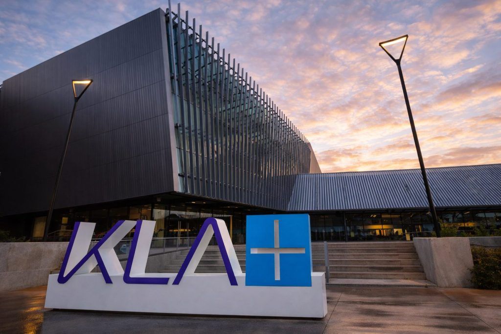 KLA stock notches new 52-week high as chip-tool shares firm; Susquehanna lifts target