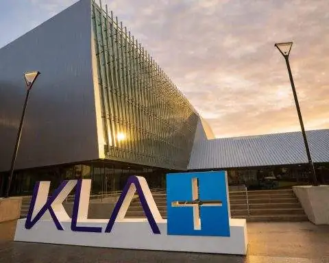KLA stock price holds near $1,500 as Intel slump and earnings countdown drive volatility